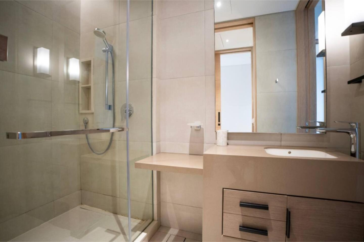 Lux Sea View 3br At Address Jbr Dubai